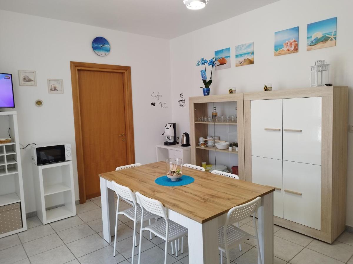 Casa Vacanze Il Sorriso Di Emi Torre Suda Buitenkant foto