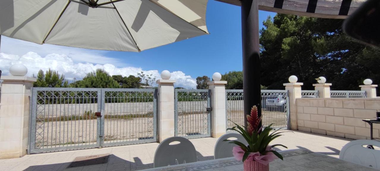 Casa Vacanze Il Sorriso Di Emi Torre Suda Buitenkant foto