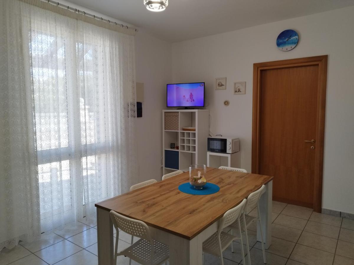 Casa Vacanze Il Sorriso Di Emi Torre Suda Buitenkant foto